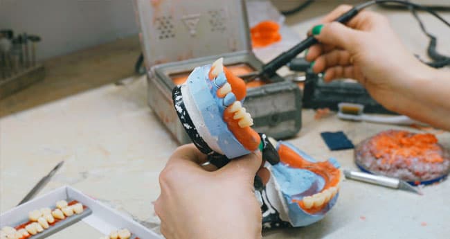 Odontología y prótesis dental